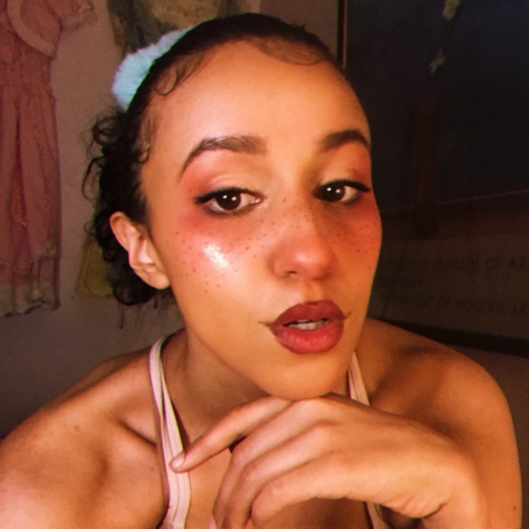 Meet your Posher, Winsome - Picture 1 of 1